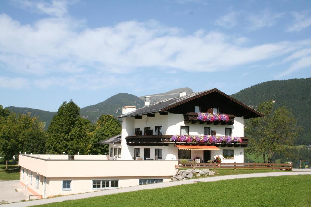 Oberwotzlhof Hotel Pichl  ภายนอก รูปภาพ